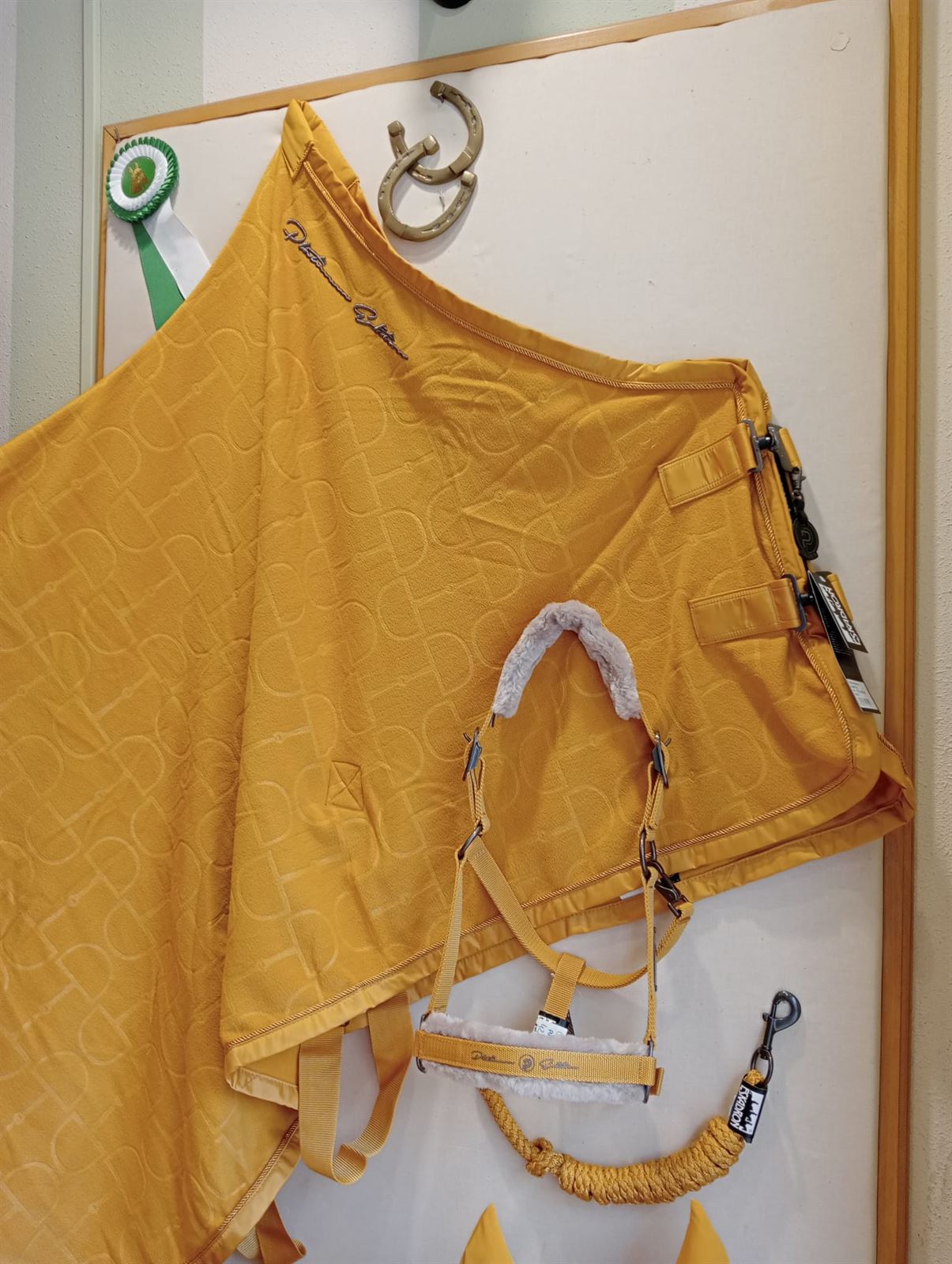 Cabezada cuadra ESKADRON color mostaza borreguillo TALLA COB - Imagen 3