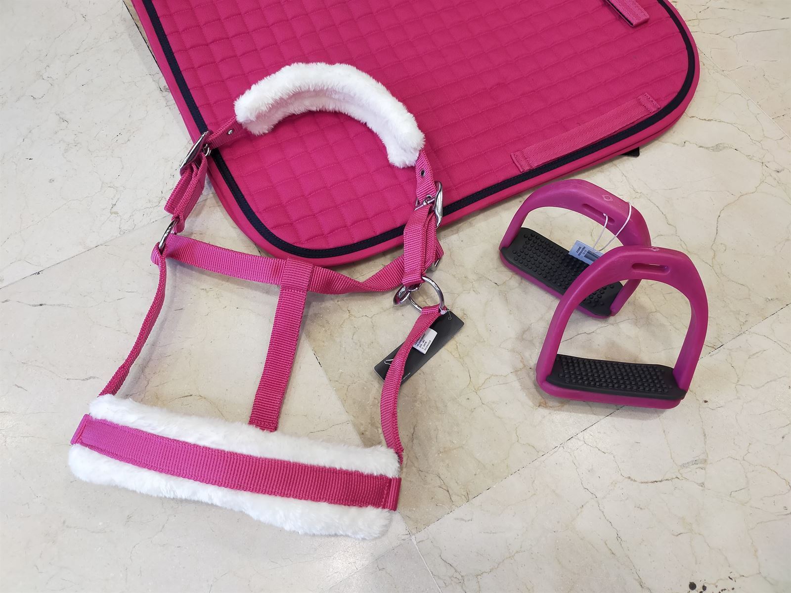 Cabezada cuadra HKM Sports Equipment borreguillo color rosa fucsia talla PONY - Imagen 1