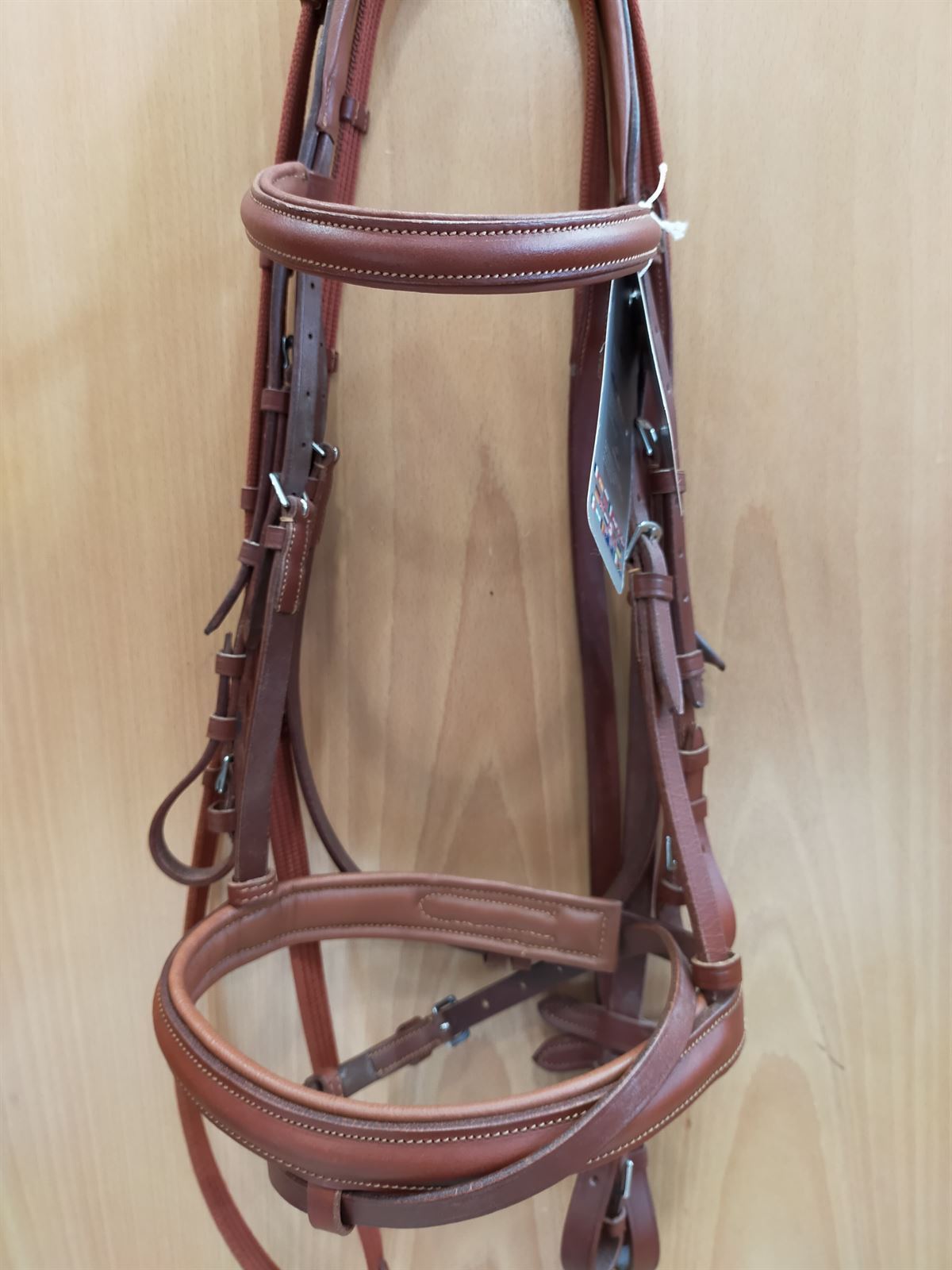 Cabezada de montar de cuero HKM Sports Equipment con riendas de lona, talla COB, color avellana - Imagen 2