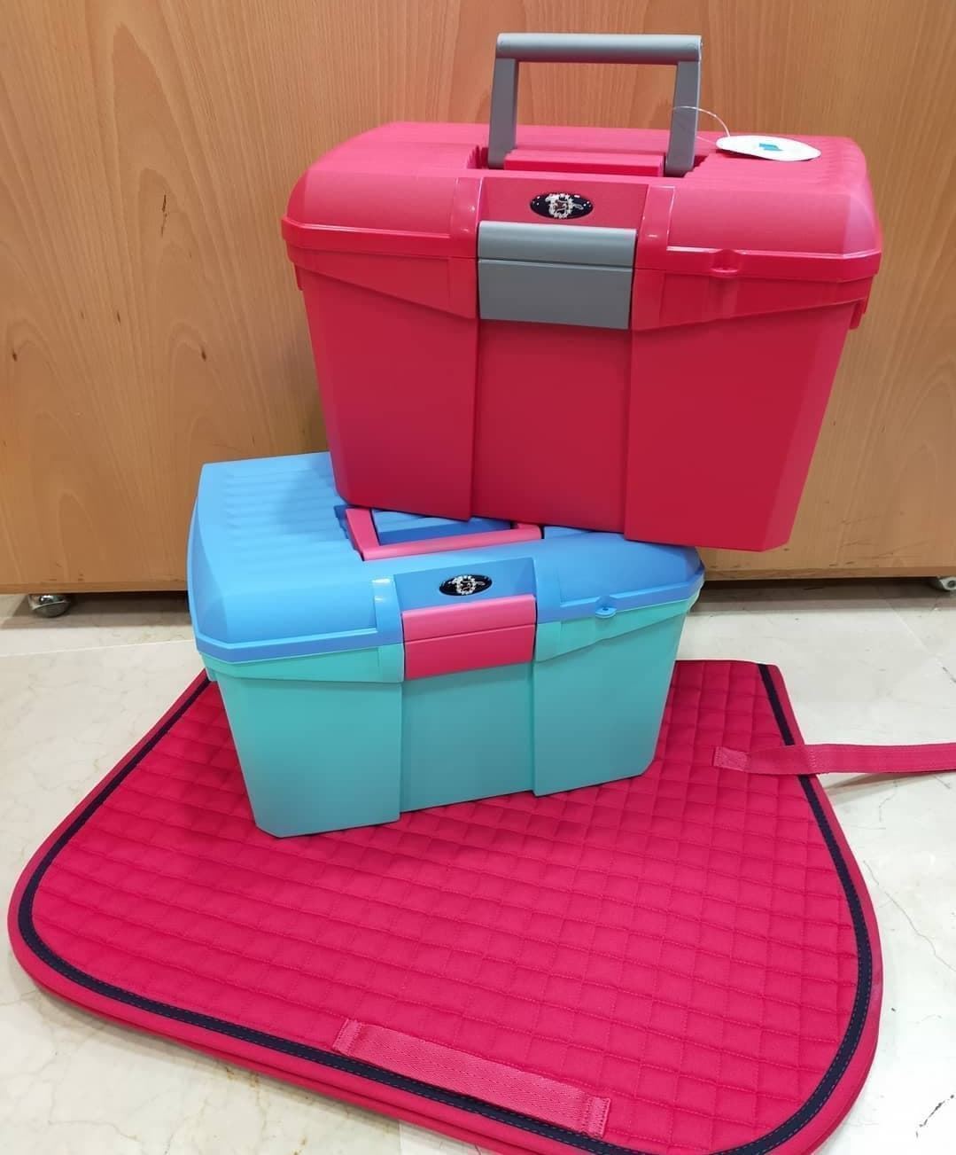 Caja útiles limpieza rosa fucsia - Imagen 2