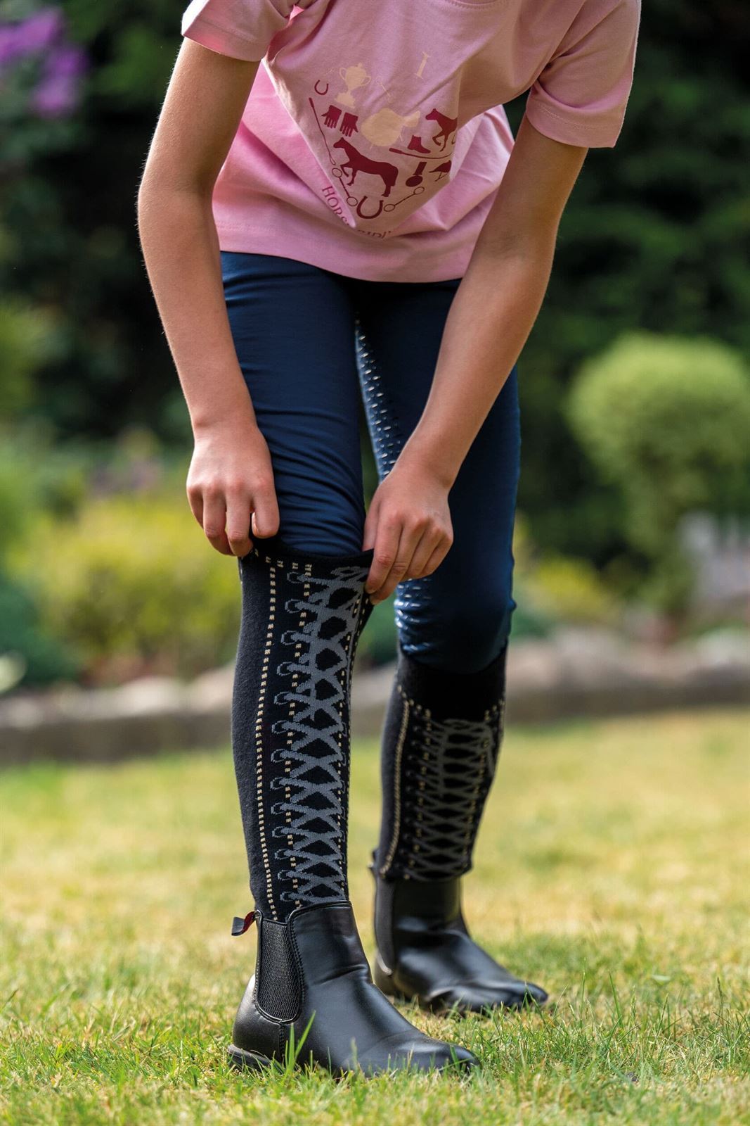 Calcetines HOBBY HORSING HKM Sports Equipment color negro dibujo cordones bota TALLA ÚNICA - Imagen 3