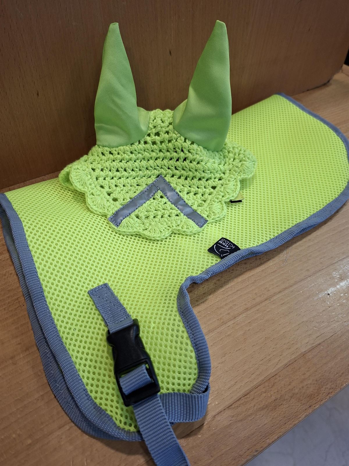 Conjunto de Mantilla y orejeras Hobby Horsing HKM Sports Equipment amarillo neón reflectante - Imagen 1