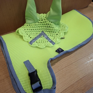 Conjunto de Mantilla y orejeras Hobby Horsing HKM Sports Equipment amarillo neón reflectante - Imagen 1