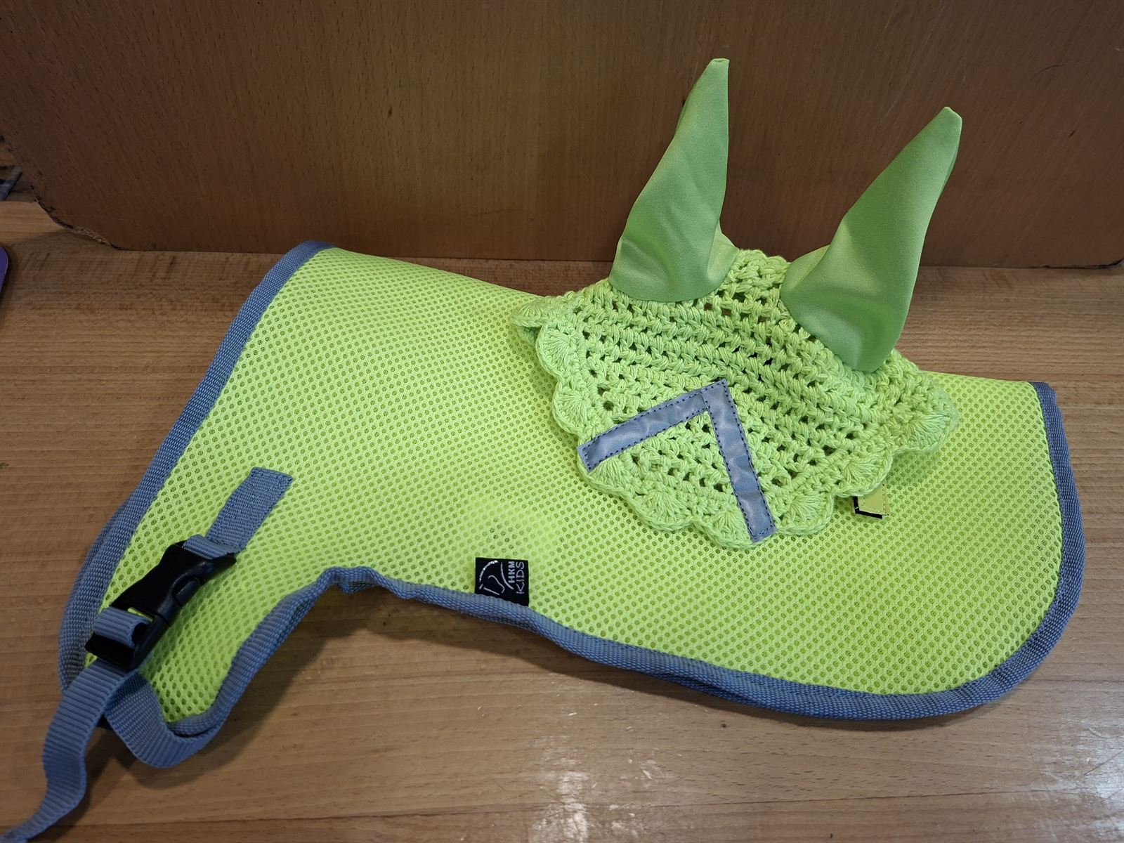 Conjunto de Mantilla y orejeras Hobby Horsing HKM Sports Equipment amarillo neón reflectante - Imagen 2