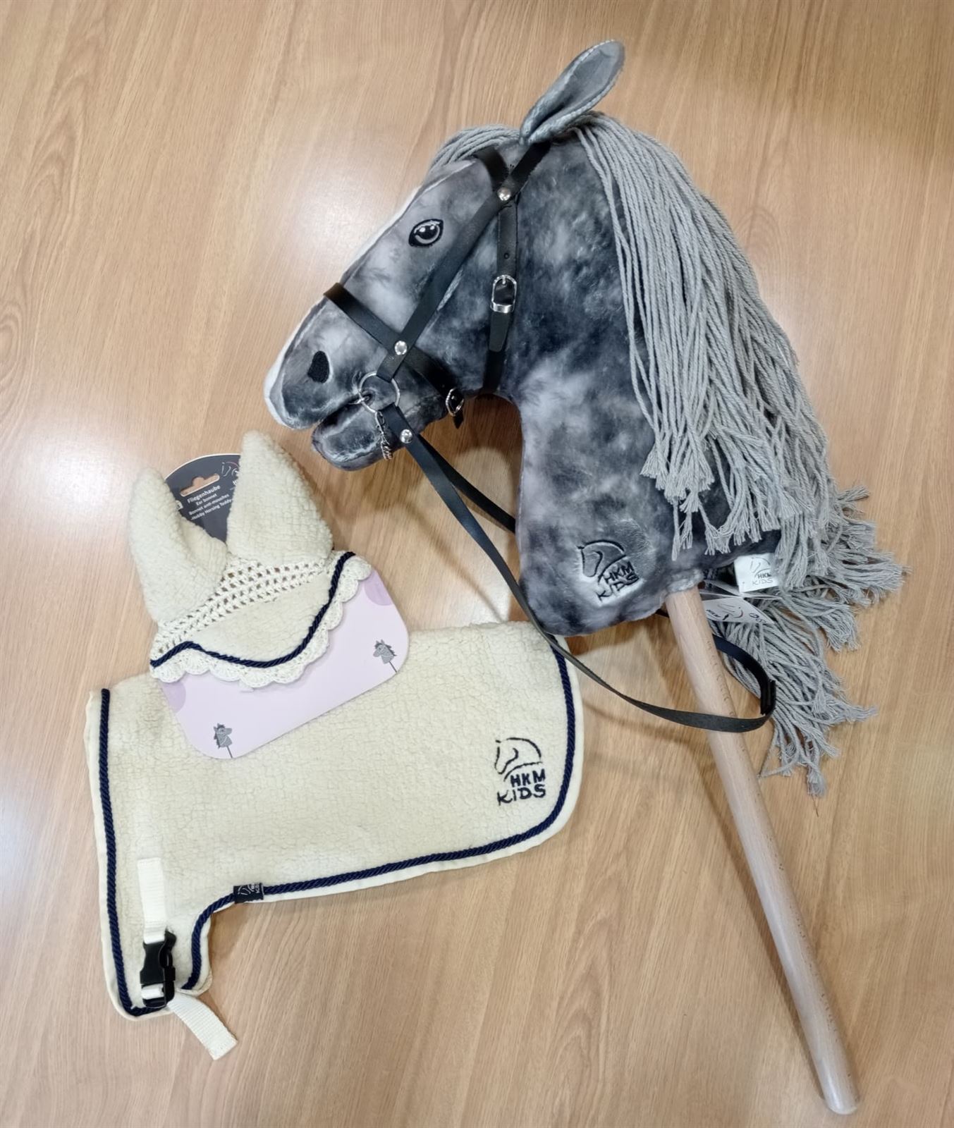 Conjunto de Mantilla y orejeras Hobby Horsing HKM Sports Equipment borreguito beige/azul marino - Imagen 3