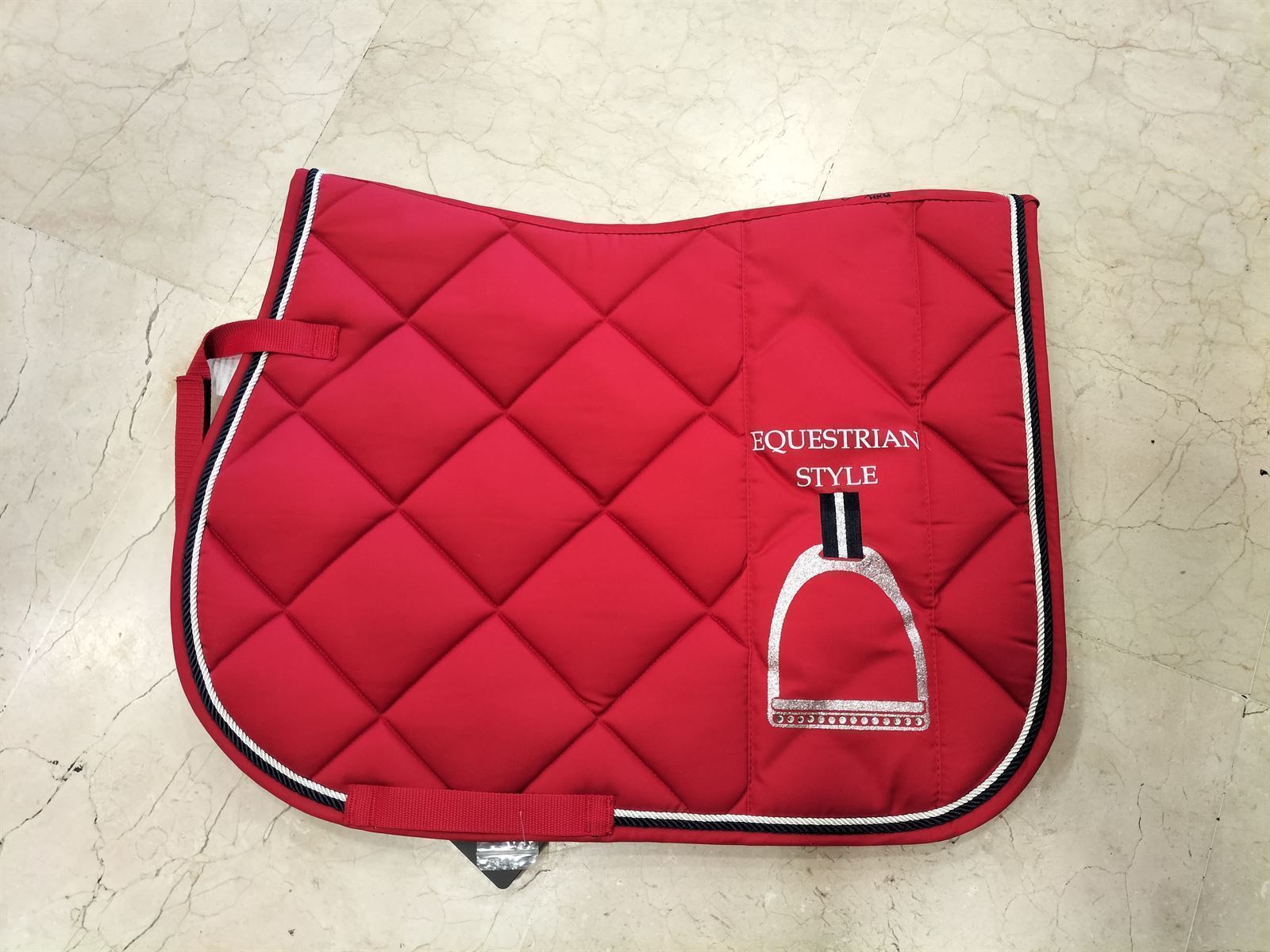 Conjunto HKM Sports Equipment Mantilla y Orejeras color rojo TALLA PONY - Imagen 3