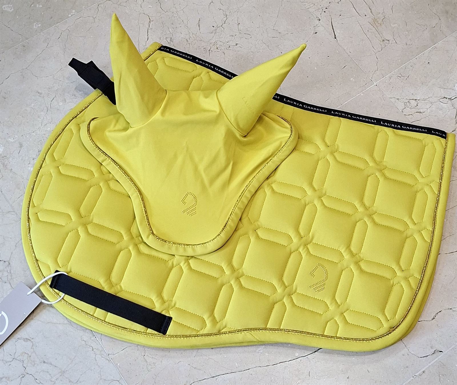 Conjunto LAURIA GARRELLI mantilla y orejeras Limone color amarillo USO GENERAL/SALTO - Imagen 1