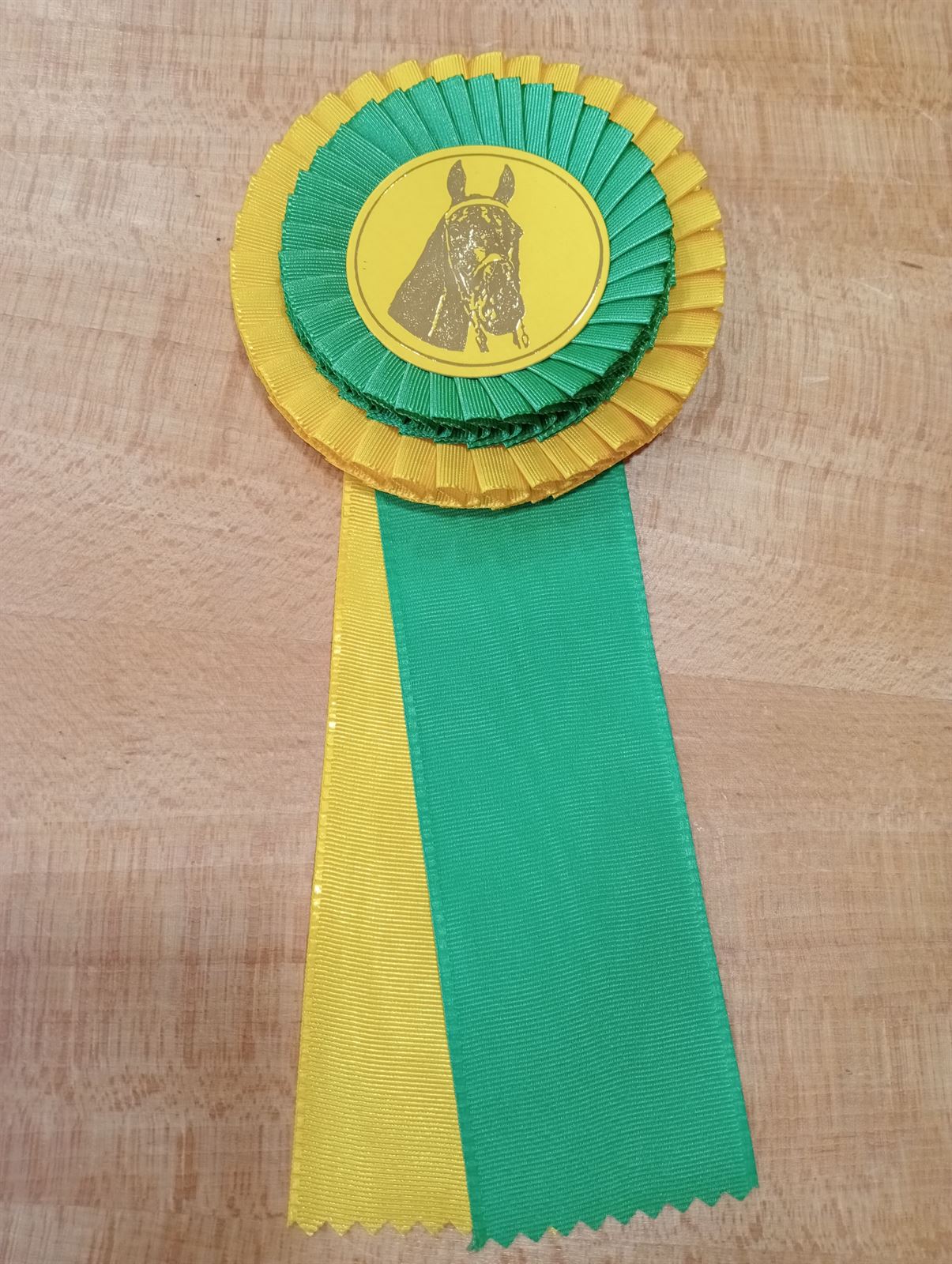 Escarapela de concurso HH con dos bandas de lazo, verde/amarillo - Imagen 2