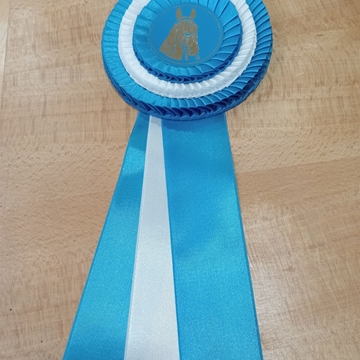 Escarapela de concurso HH con tres bandas de lazo, azul/blanco/azul - Imagen 1