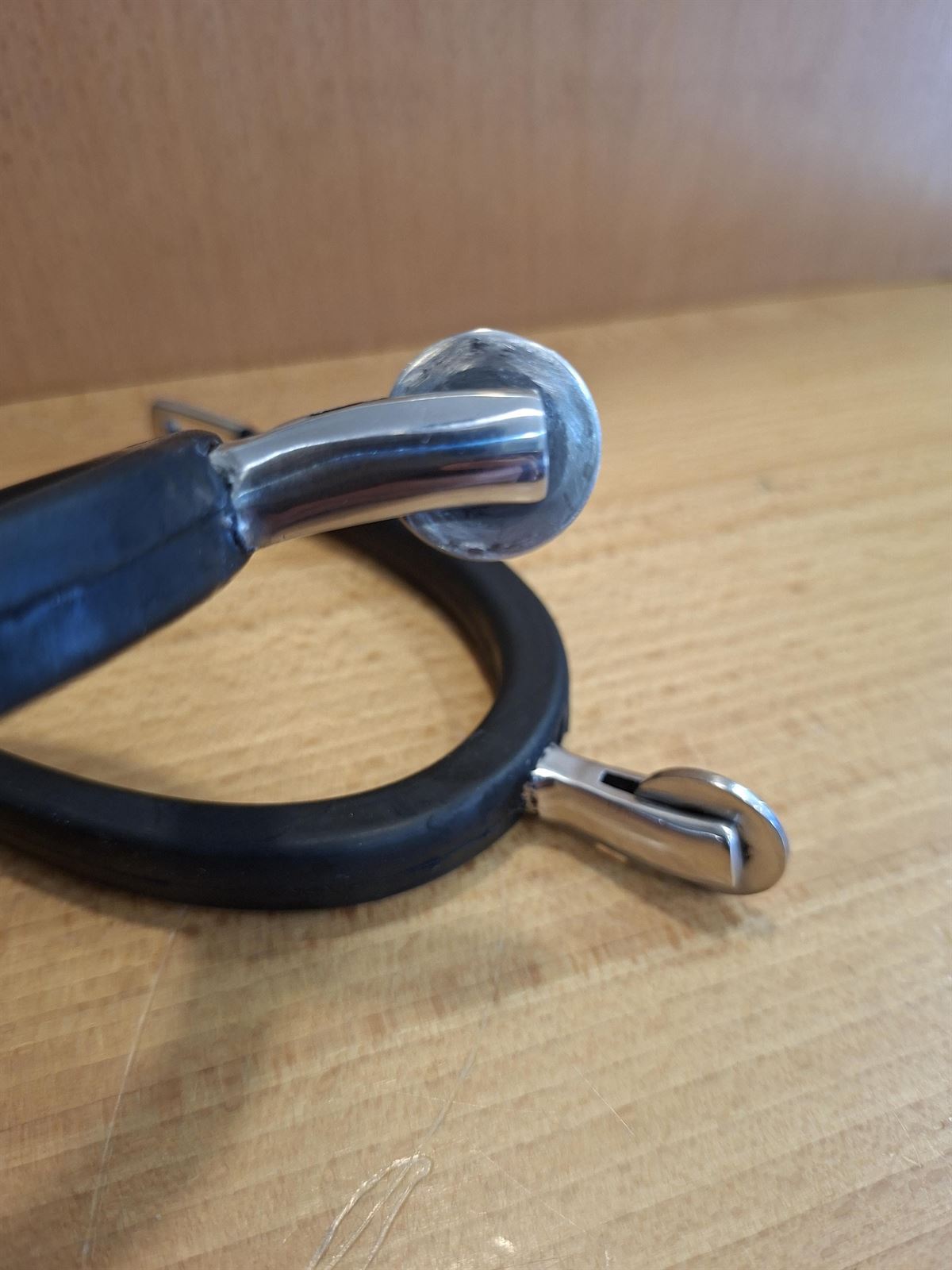 Espuela inglesa ZALDI protector goma ruleta plana inox gallo 30mm - Imagen 3