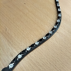 Frontalera HKM modelo Amazing cuero negro, cristales blancos y negros TALLA COB - Imagen 2