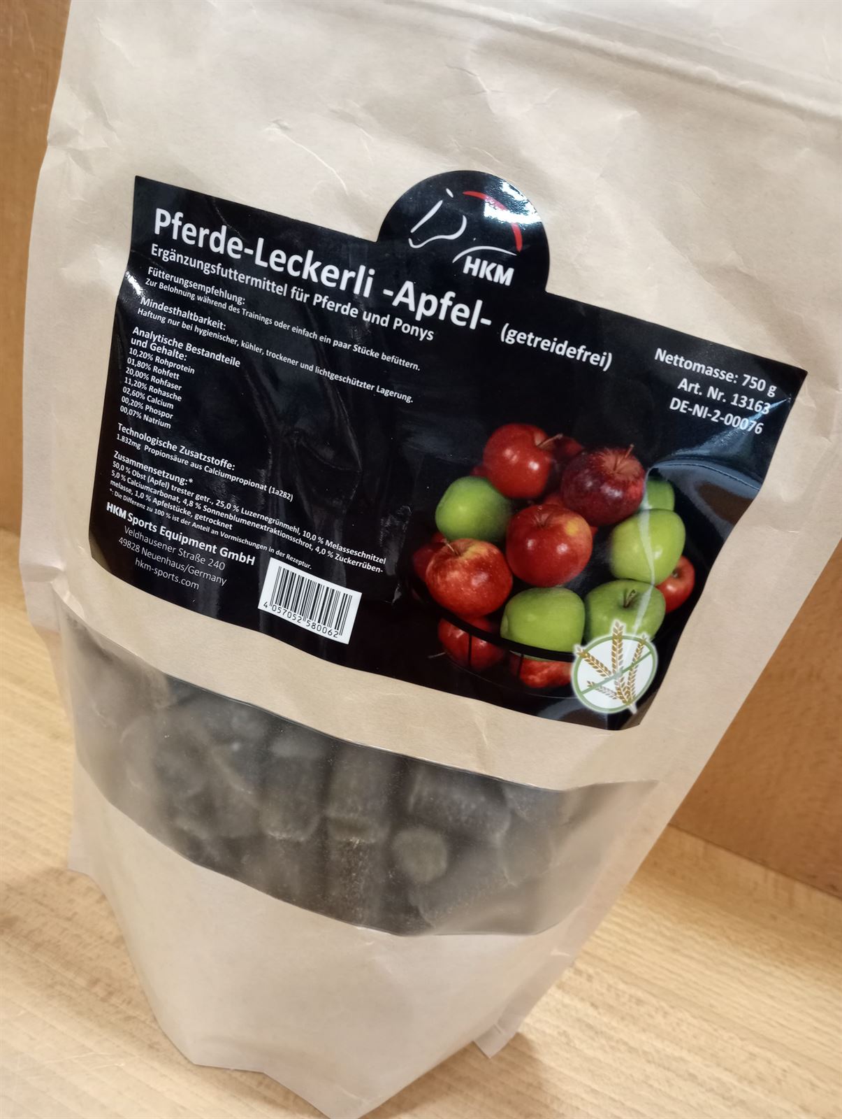 Golosinas HKM para el caballo SIN CEREALES, sabor manzana bolsa - Imagen 1
