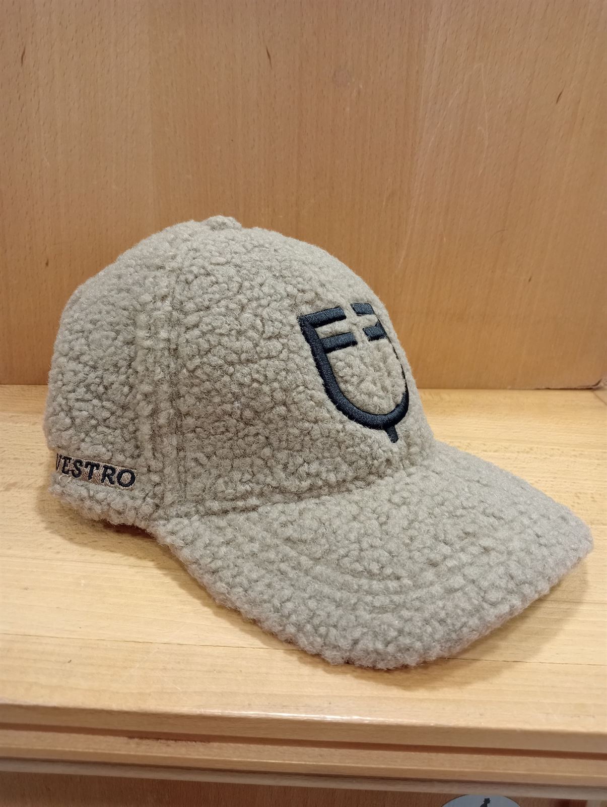 Gorra visera EQUESTRO borreguillo talla única color camel logo negro - Imagen 1