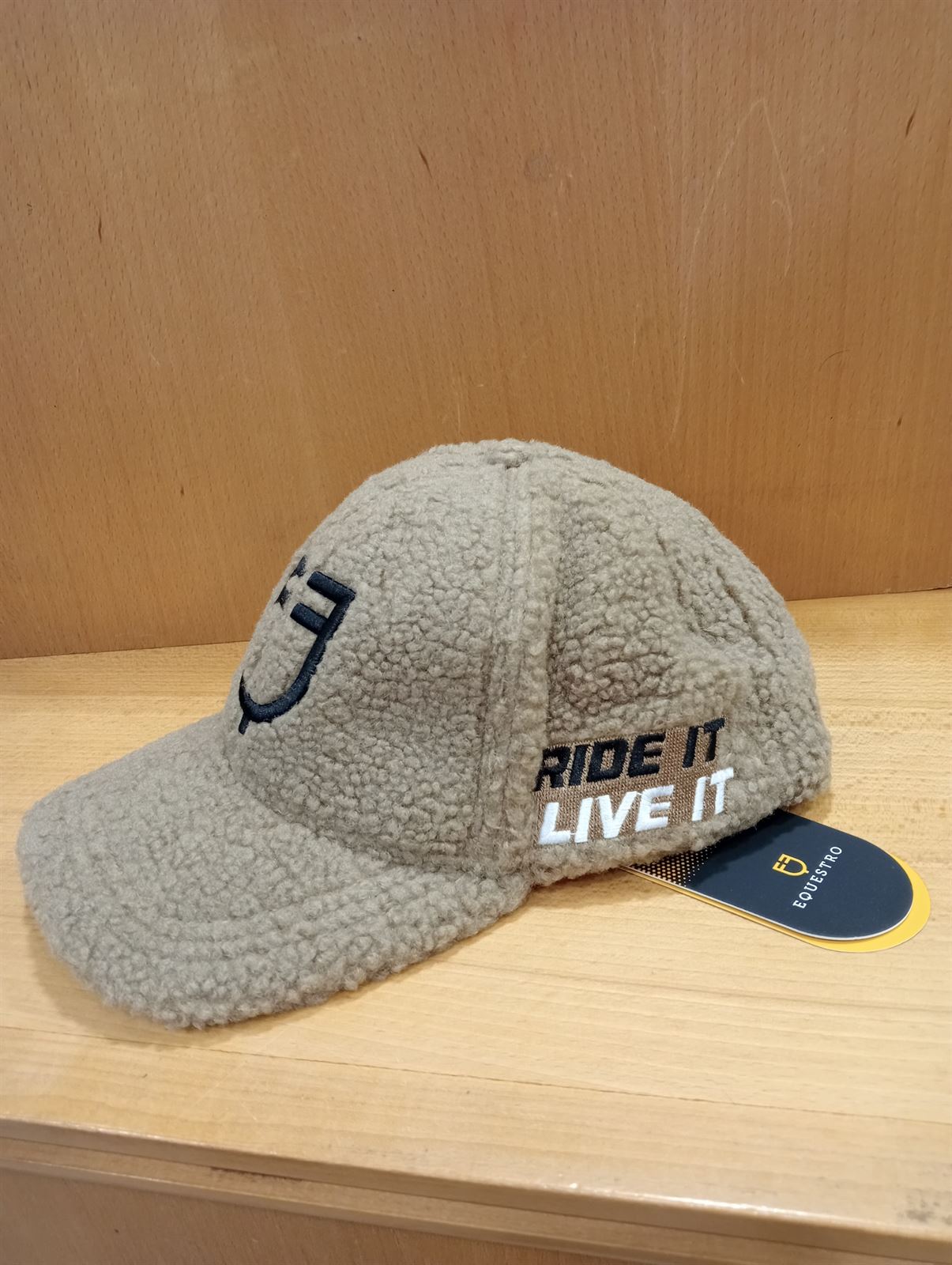 Gorra visera EQUESTRO borreguillo talla única color camel logo negro - Imagen 2