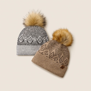 Gorro ARIAT Willow Beanie color marrón clarito, con forro polar y pompón - Imagen 2