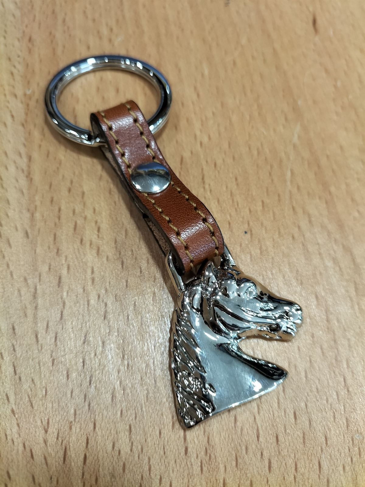 Llavero cabeza caballo metálica mediano - Imagen 1