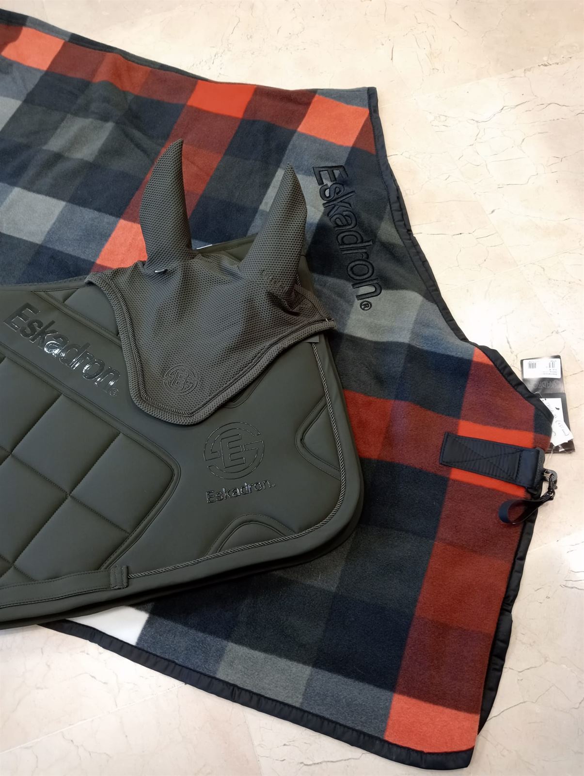 Manta polar ESKADRON cuadros rojo poppy/verde/negro TALLA 135 - Imagen 6
