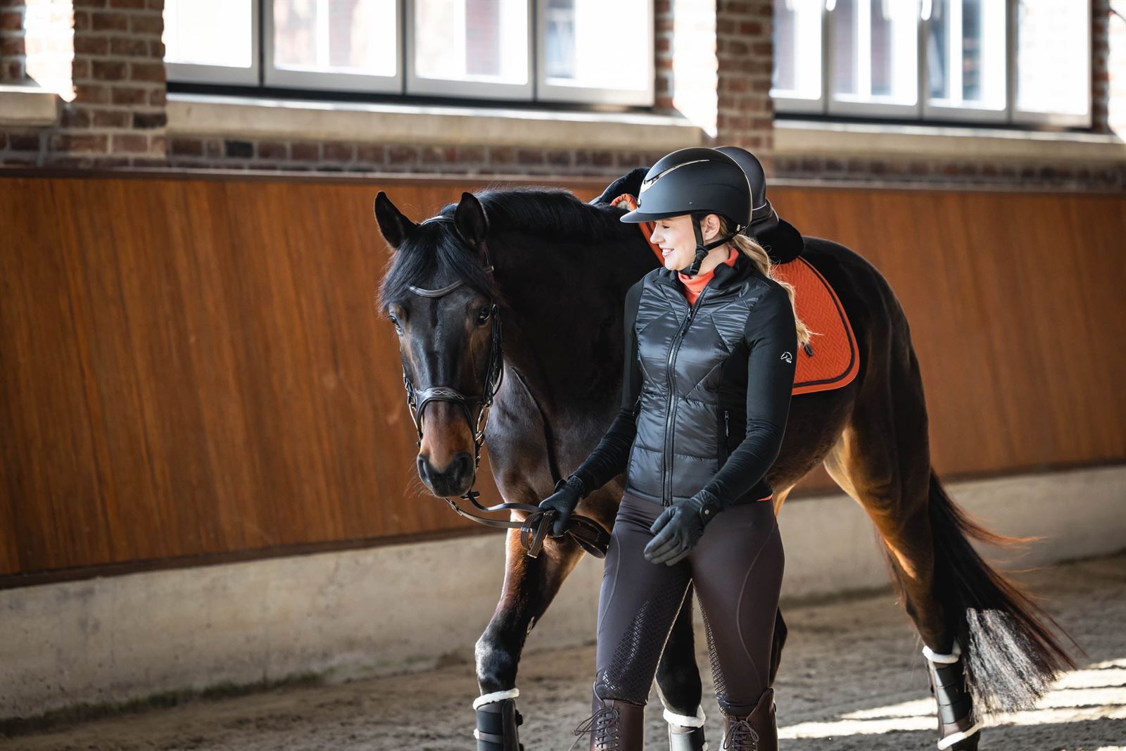 Mantilla HKM Sports Equipment Florence color teja DOMA - Imagen 4