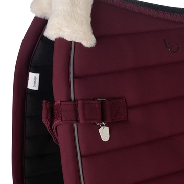 Mantilla LAURIA GARRELLI HKM Sports Equipment Livigno Elegance color granate USO GENERAL - Imagen 2