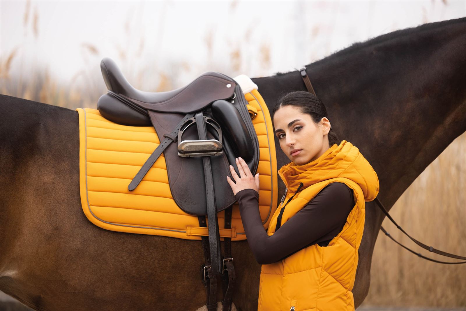 Mantilla LAURIA GARRELLI Livigno Elegance color mostaza USO GENERAL - Imagen 4