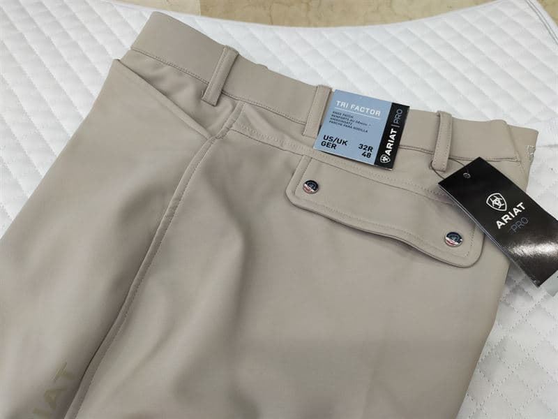 Pantalón caballero ARIAT Tri Factor grip rodilla color beige - Imagen 4