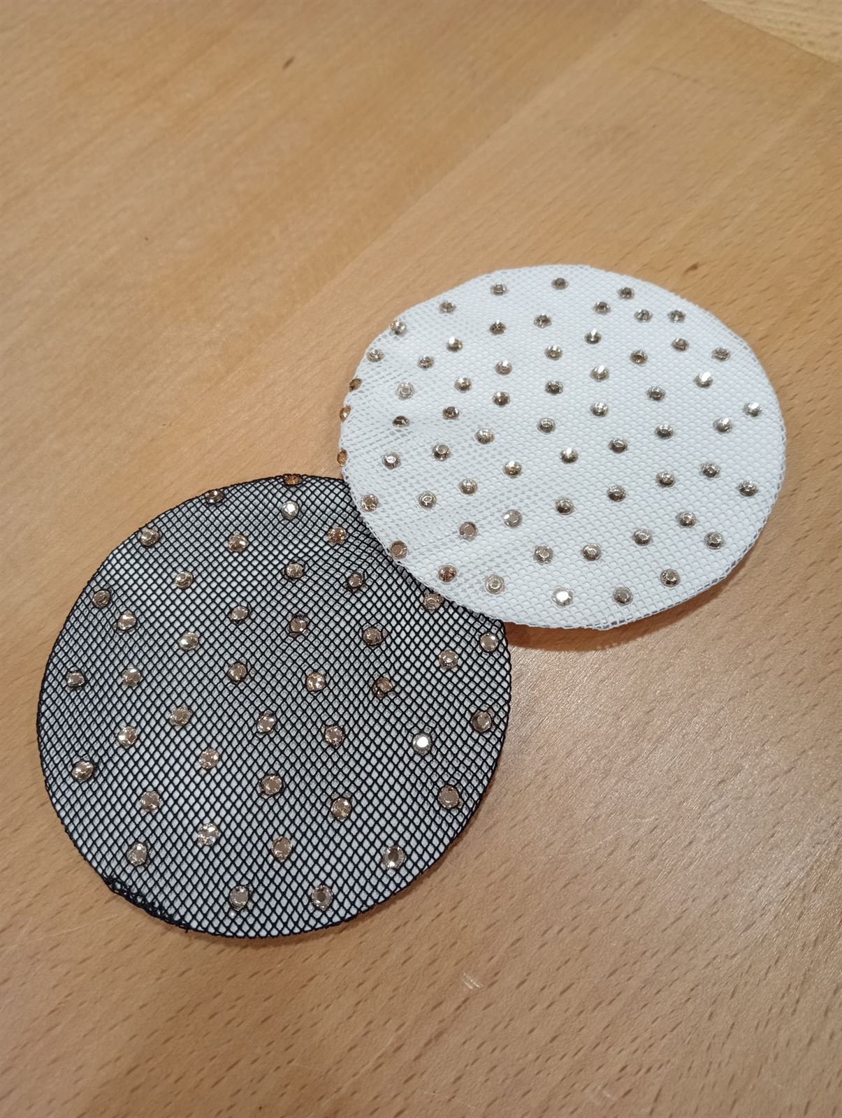 Redecilla para el pelo HKM Sports Equipment color blanco con adornos de cristales rosegold - Imagen 4