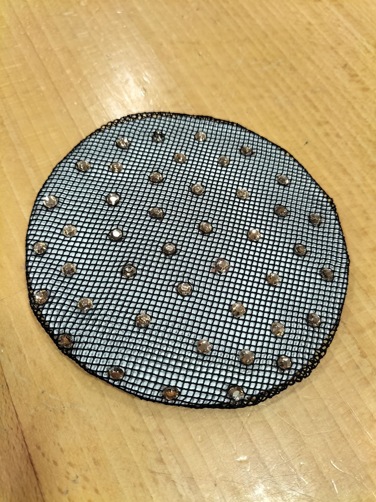 Redecilla para el pelo HKM Sports Equipment color negro con adornos de cristales rosegold - Imagen 1