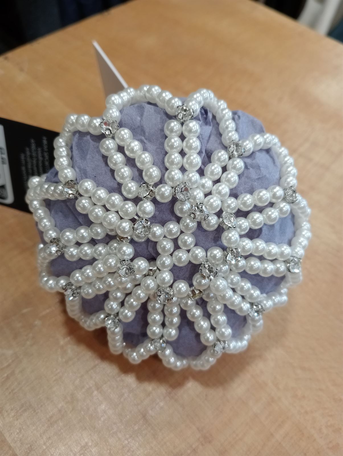 Redecilla para el pelo HKM Sports Equipment perlas blancas con adornos de cristales - Imagen 1