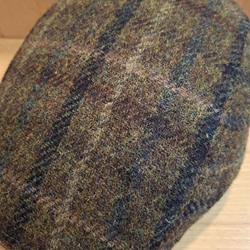 Visera BEIRETS de lana HARRIS TWEED, cuadros verde caza - Imagen 2