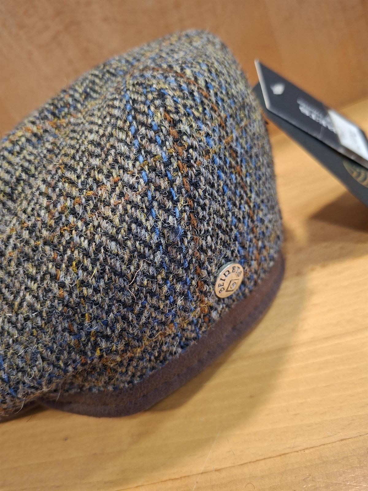 Visera BEIRETS de lana HARRIS TWEED, espiguilla marrón raya azul/ocre - Imagen 2