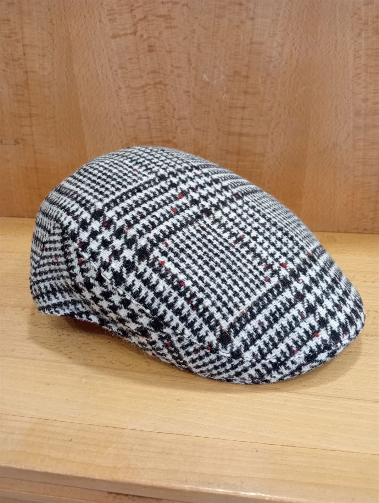 Visera BEIRETS de lana pata de gallo tono blanco/negro - Imagen 1