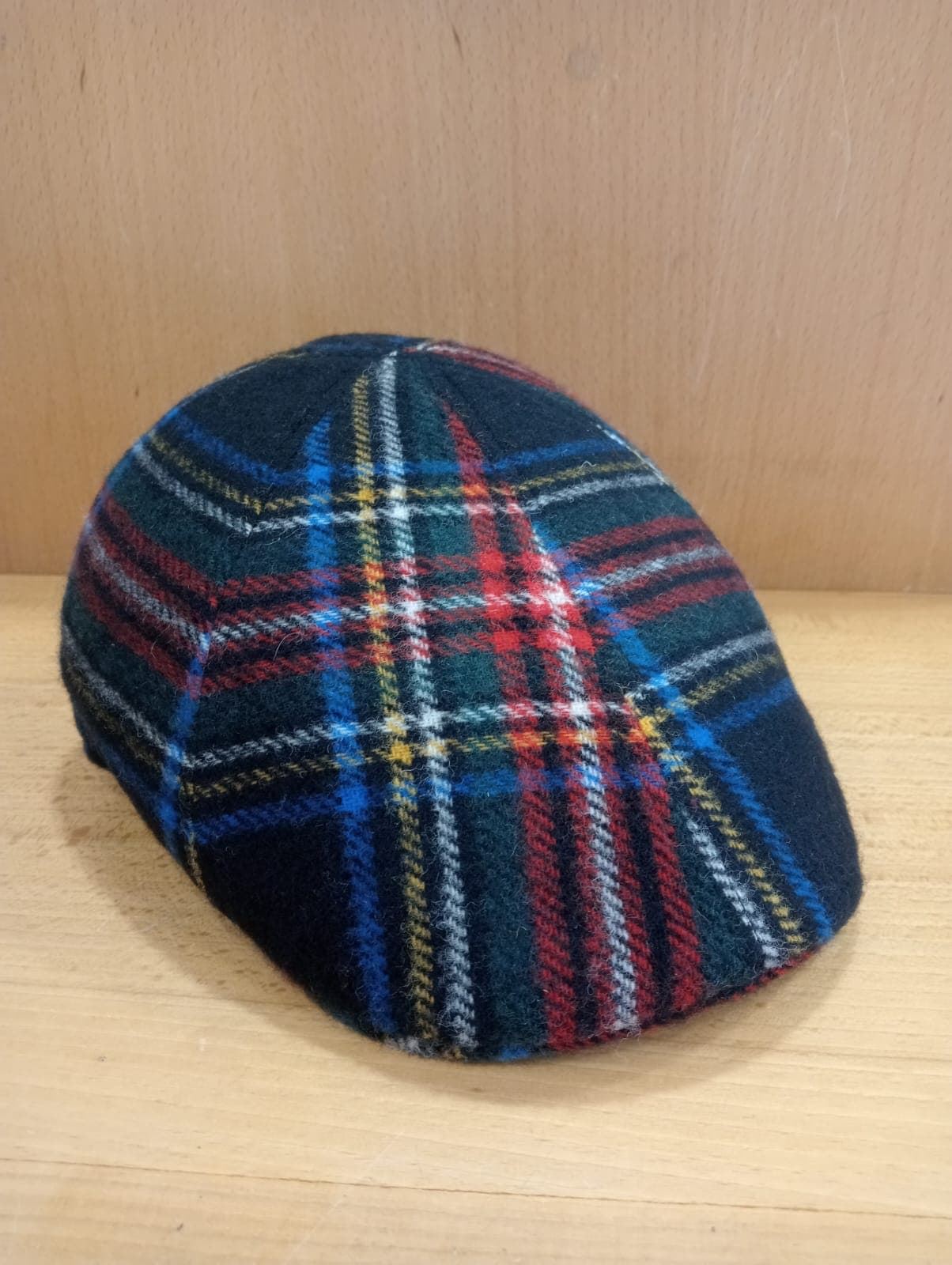 Visera BEIRETS de lana, tartán negro clásico - Imagen 1