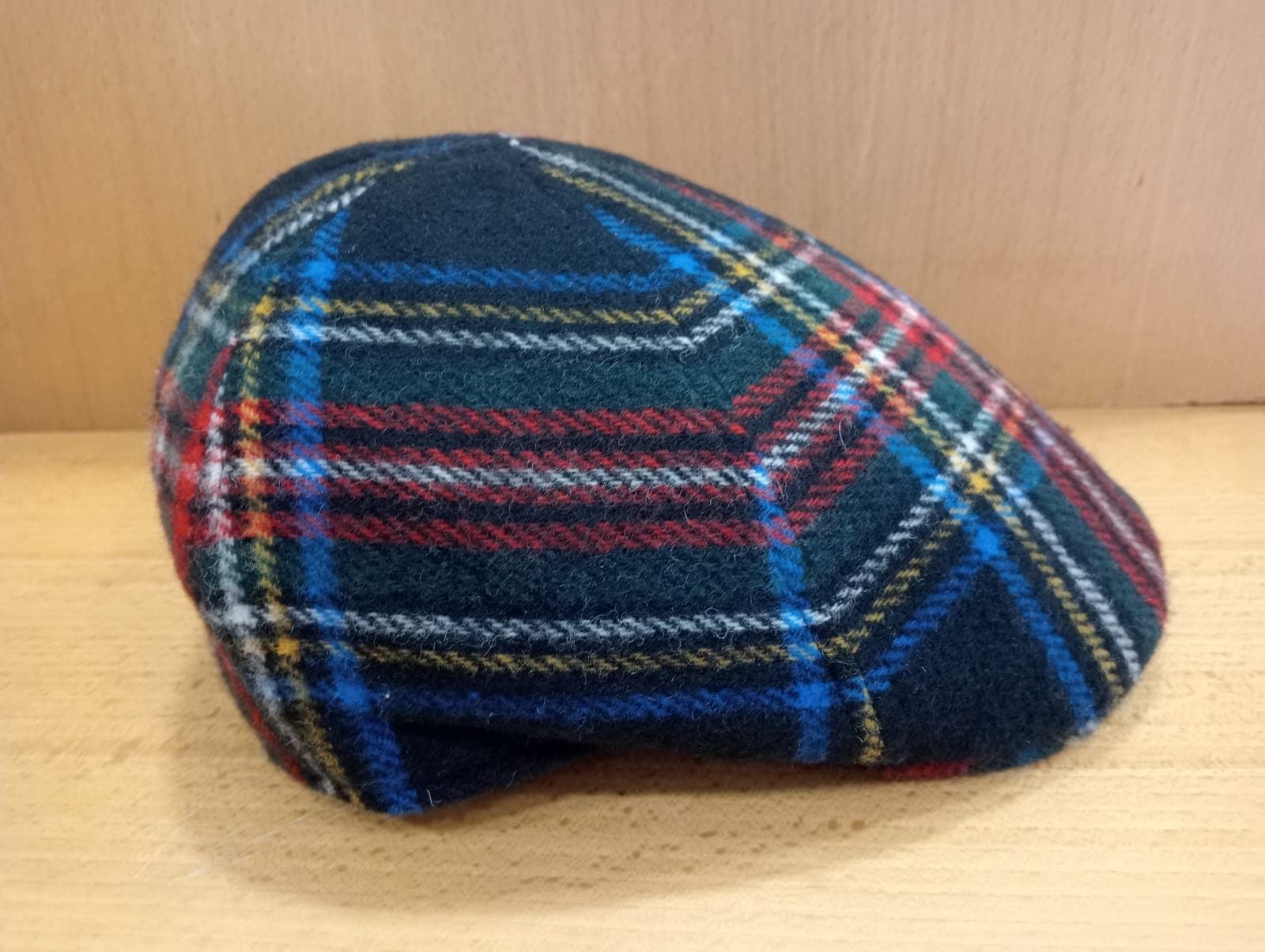 Visera BEIRETS de lana, tartán negro clásico - Imagen 2