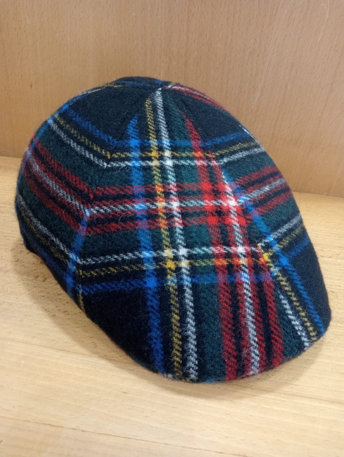 Visera BEIRETS de lana, tartán negro clásico - Imagen 3